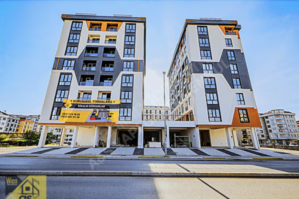 Sultanbeyli Mimar Sinan ‘da Cadde Üstü 3+1 Ofis Daire